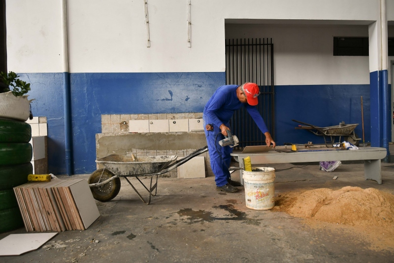 Foto da matéria Escolas municipais recebem reparos durante o período de férias