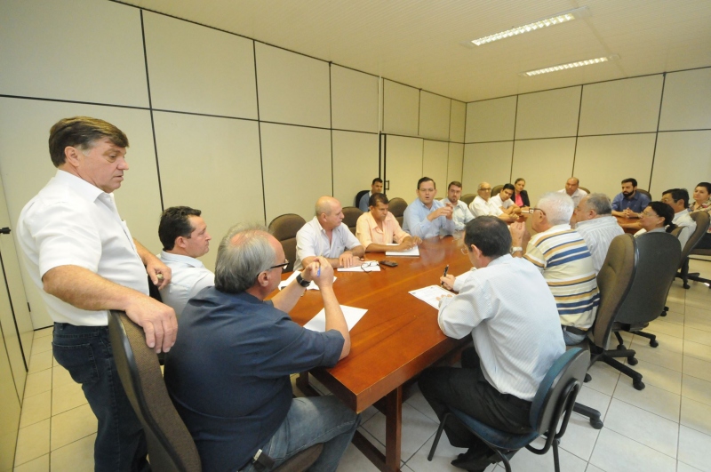 Foto da matéria Prefeitura cria comissão para discutir loteamentos localizados na APA do Piava