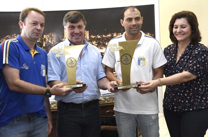 Foto da matéria Umuarama é campeã de futsal na “Divisão A” dos Jogos Abertos do PR