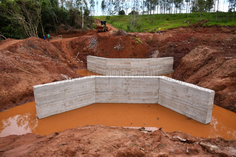 Foto da matéria Ponte da Estrada Esperança deve receber vigas nesta sexta-feira