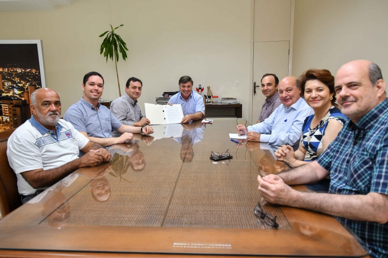 Foto da matéria Indústria de chapéus vai expandir suas atividades e gerar 50 empregos