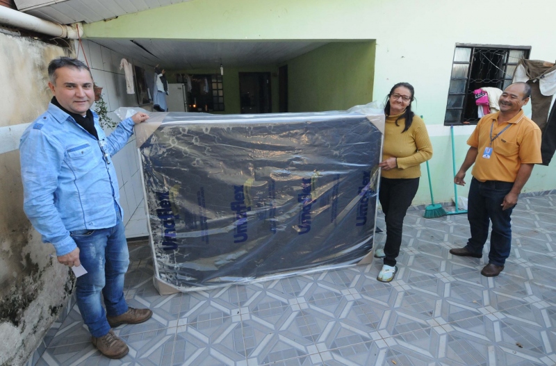 Foto da matéria Prefeitura atende famílias atingidas por alagamentos