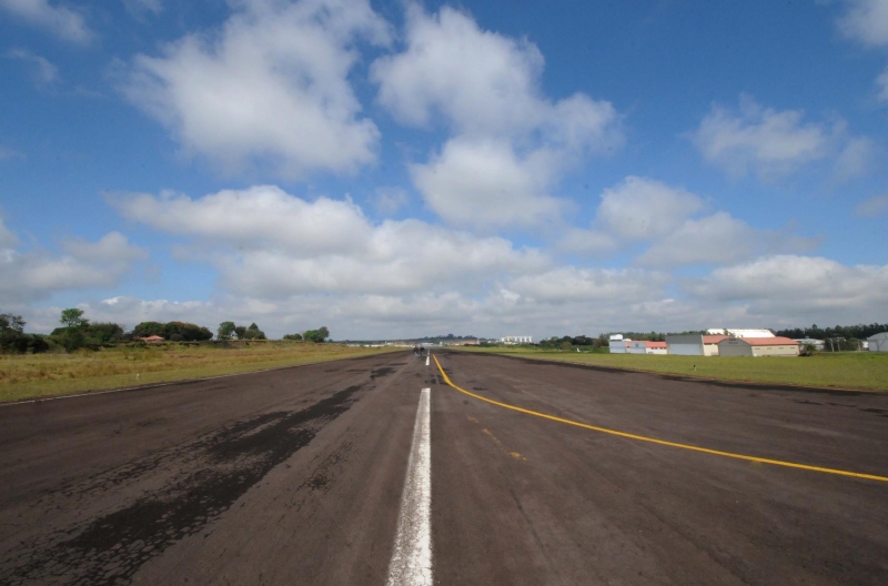 Foto da matéria Aeroporto de Umuarama está inoperante para obras de ampliação