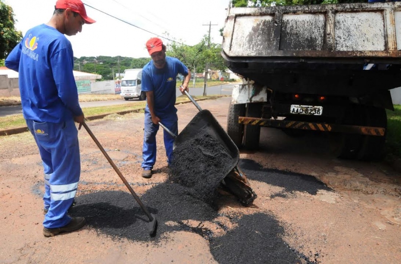 Foto da matéria Prefeitura retoma manutenção do pavimento asfáltico