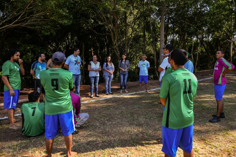 Foto da matéria Homens assistidos pelo Centro Pop e Apromo fazem amistoso de futebol