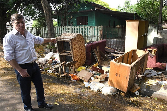Foto da matéria Programa da Prefeitura recolheu mais de 50 toneladas de resíduos nos bairros