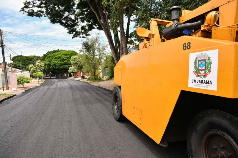 Foto da matéria Reperfilamento recupera trechos de ruas no Alto São Francisco