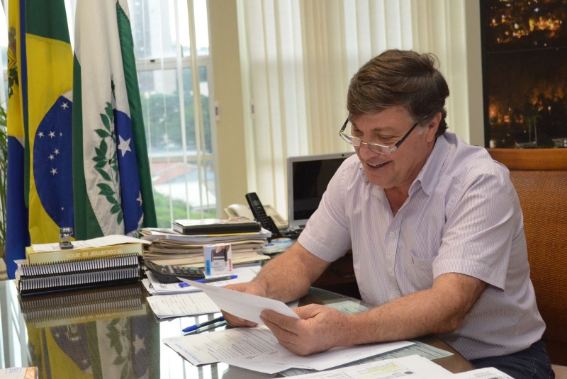 Foto da matéria Pozzobom consegue R$ 2 milhões em emendas para obras e compra de máquinas