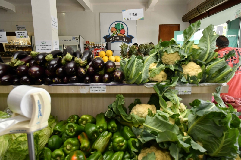 Foto da matéria Compra de alimentos com moeda do Lixo que Vale pode ser feita diariamente