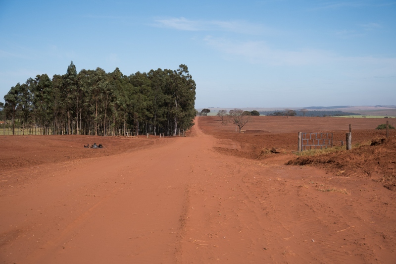 Foto da matéria Estradas rurais de Santa Eliza passam por readequação completa