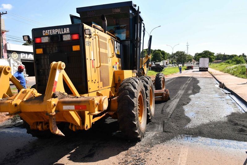Foto da matéria Trecho onde galerias foram recuperadas recebe capa asfáltica