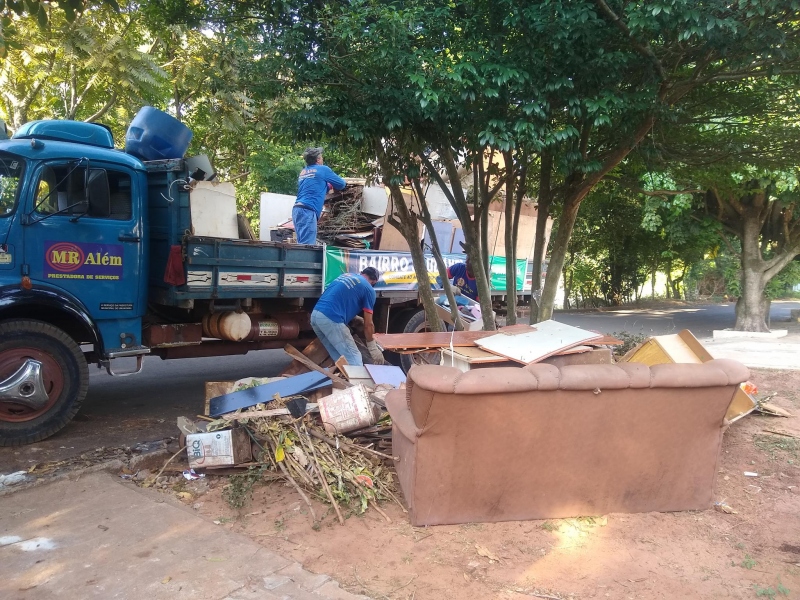 Foto da matéria Quase 500 terrenos são notificados em fiscalização do Bairro Saudável