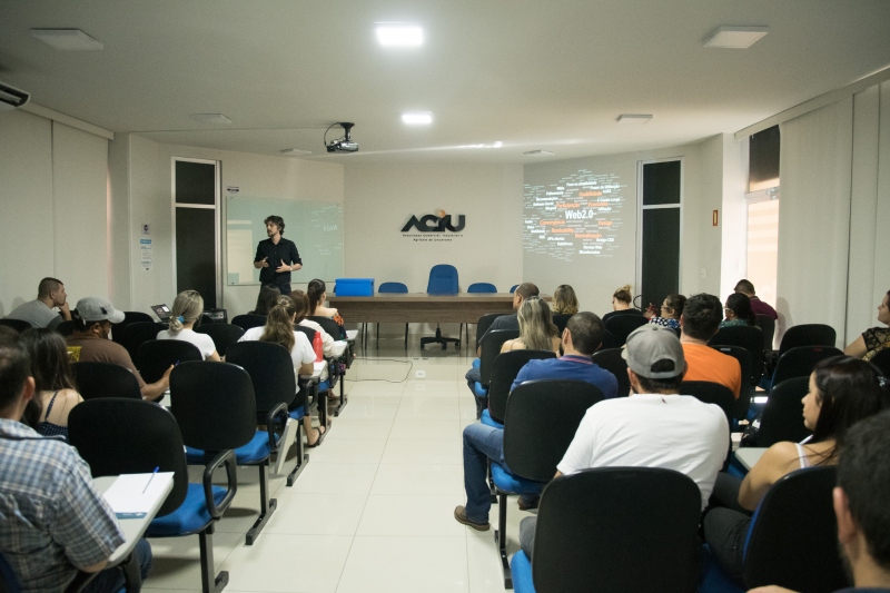 Foto da matéria Seminário sobre negócios digitais prepara MEI e micro para o mercado