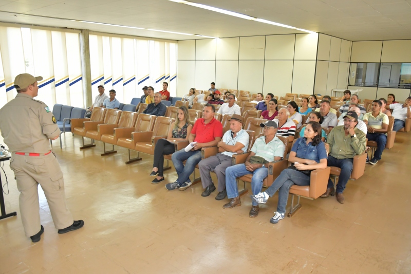 Foto da matéria Donos de carrinhos de lanche recebem treinamento para primeiros socorros