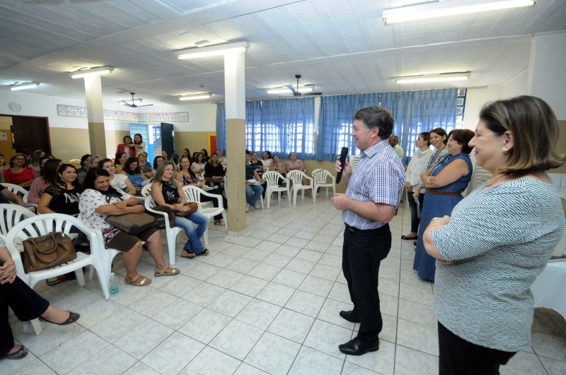 Foto da matéria Professores da rede municipal recebem capacitação para inclusão