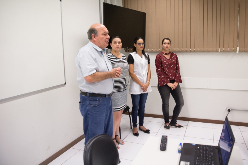 Foto da matéria Prefeitura de Umuarama inicia curso gratuito de pintor de obras