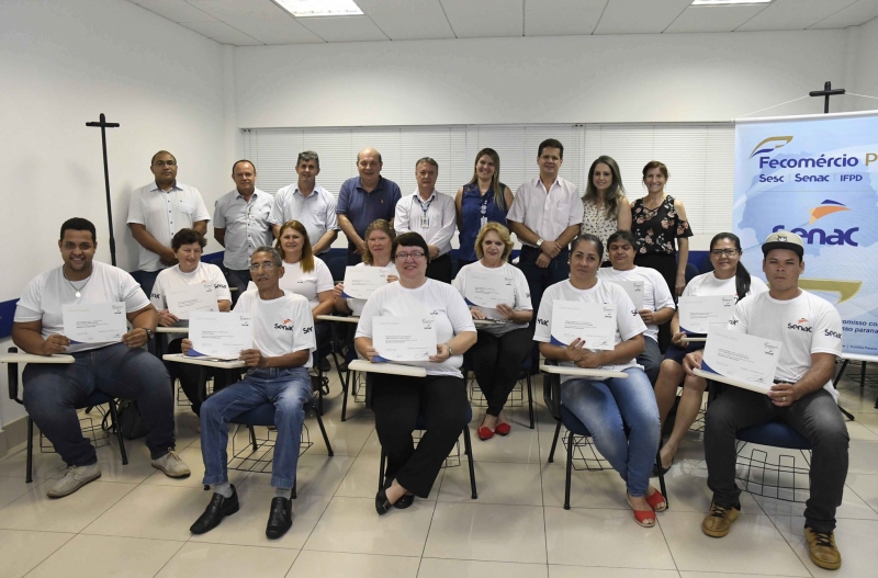 Foto da matéria Alunos de panificação recebem certificado