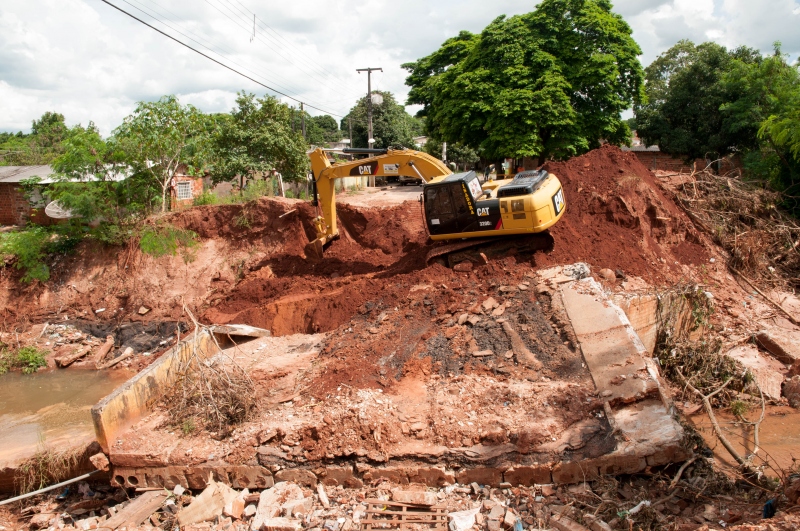 Foto da matéria Prefeitura inicia construção da nova ponte no Parque Laranjeiras