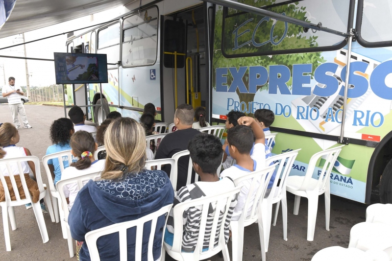 Foto da matéria Ônibus leva educação ambiental a escolas municipais