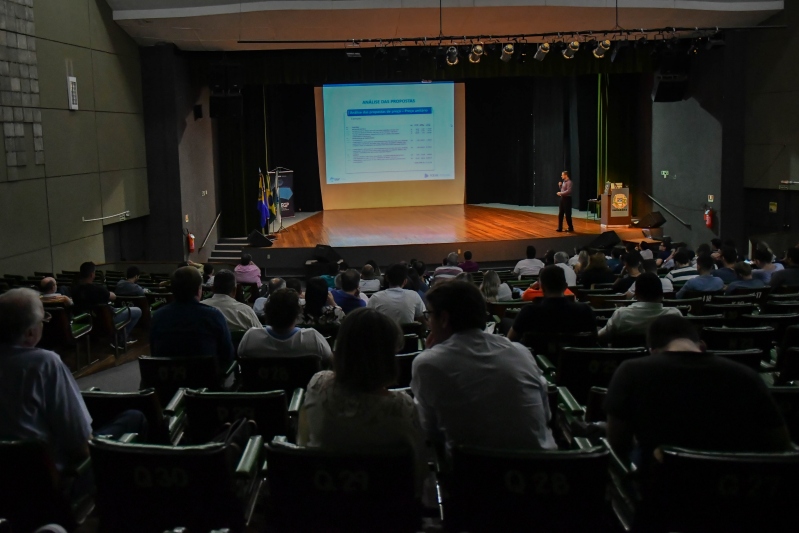 Foto da matéria Seminário orienta servidores sobre planejamento e preparação de licitações