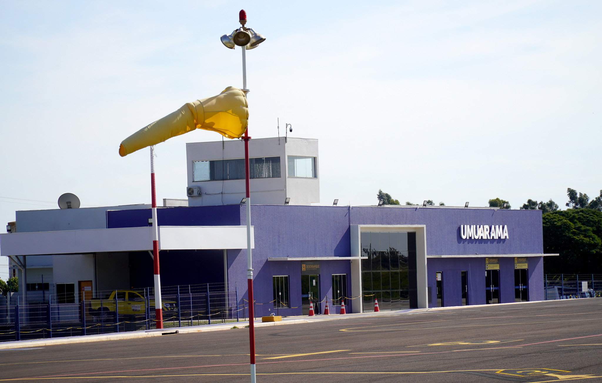 Imagem do saguão do aeroporto de Umuarama