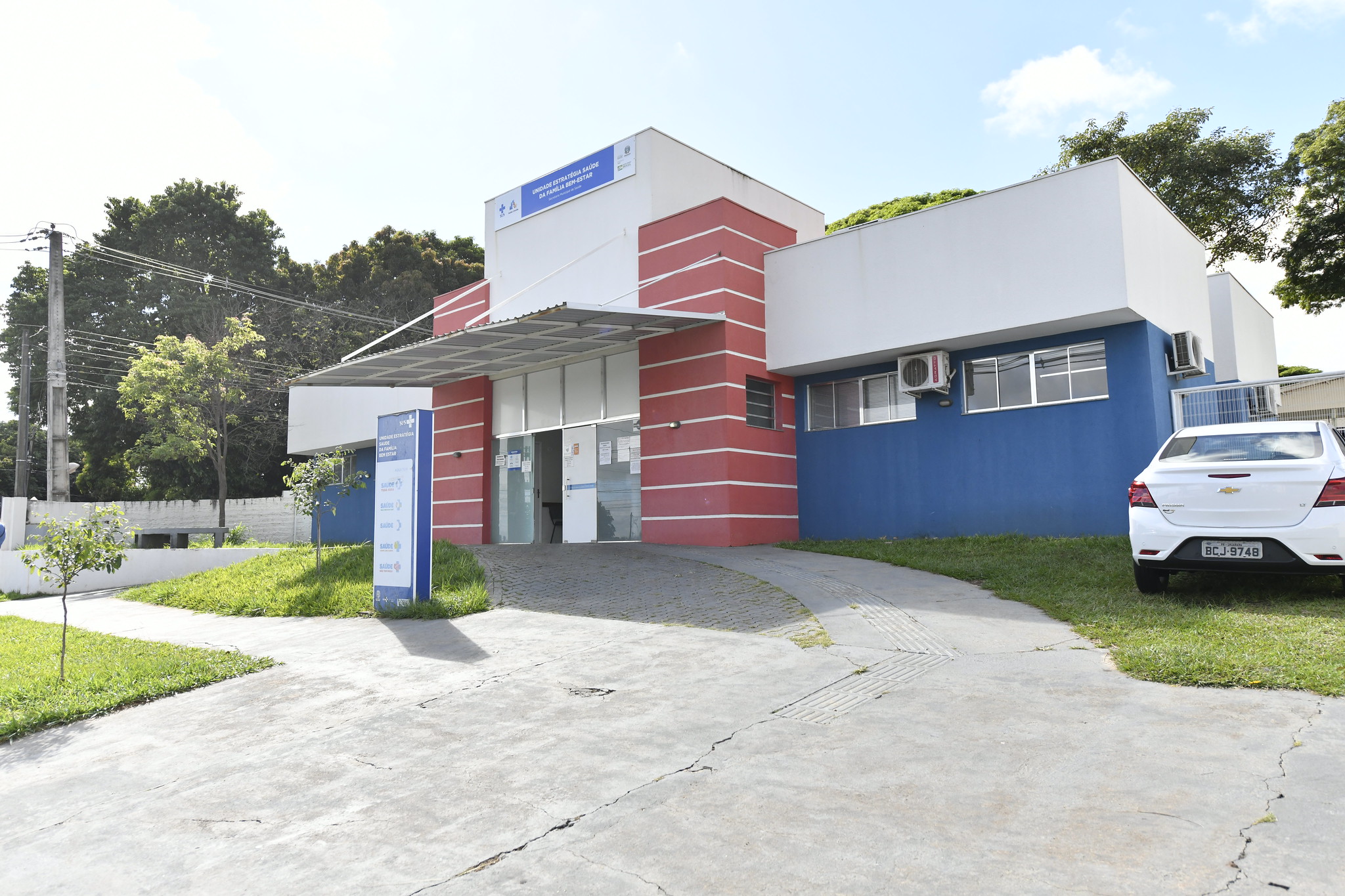 Fachada de unidade básica de saúde