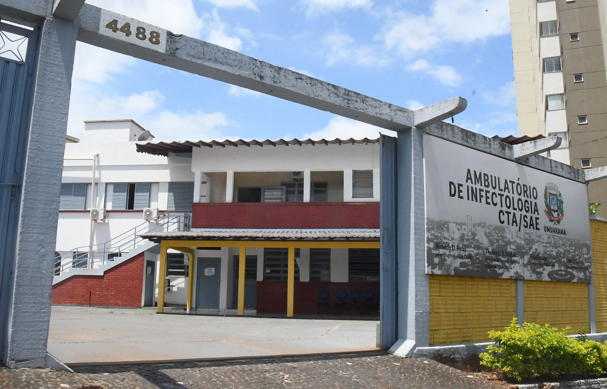 fachada do ambulatório de infectologia