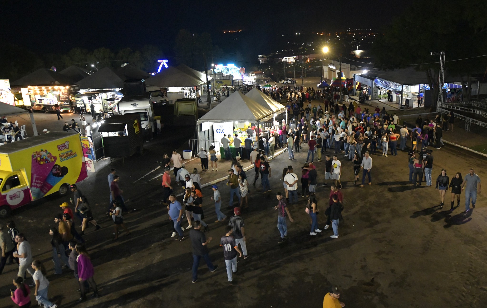 PRAÇA DE ALIMENTAÇÃO
