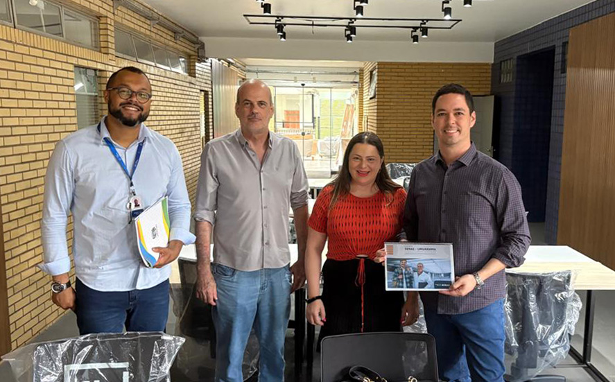 secretário recebe equipe do sesi/senai no technopark