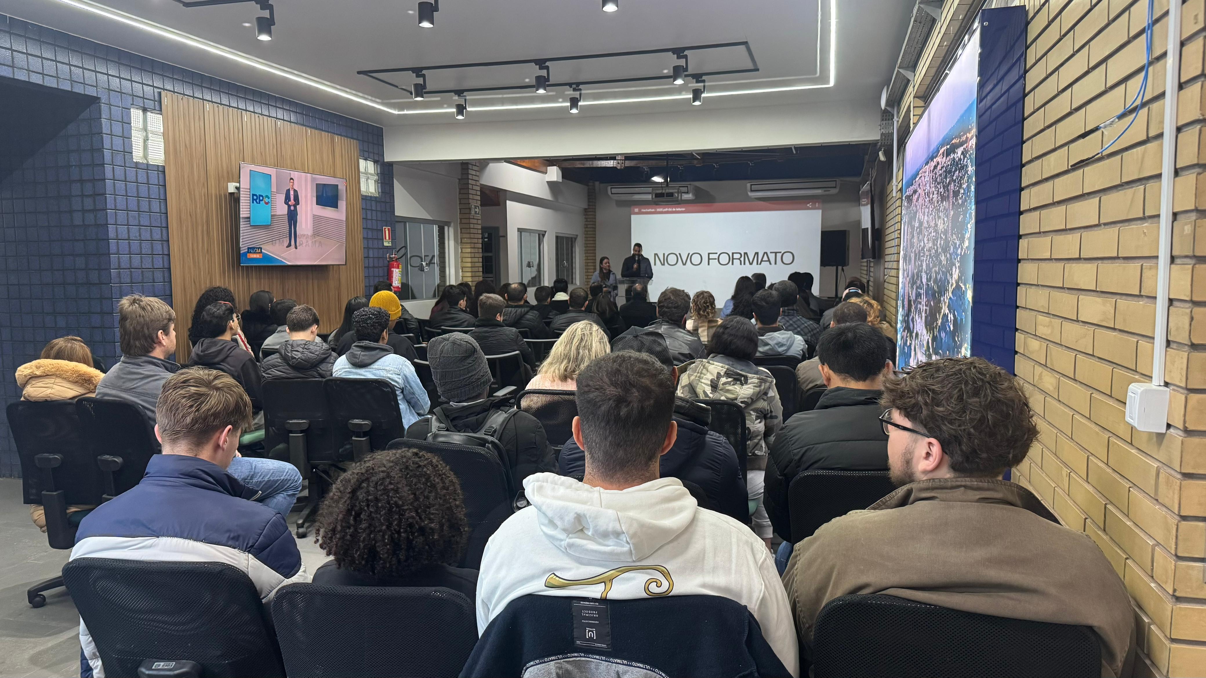 Reunião de lançamento da competição hackathon  2025 no techno park umuarama
