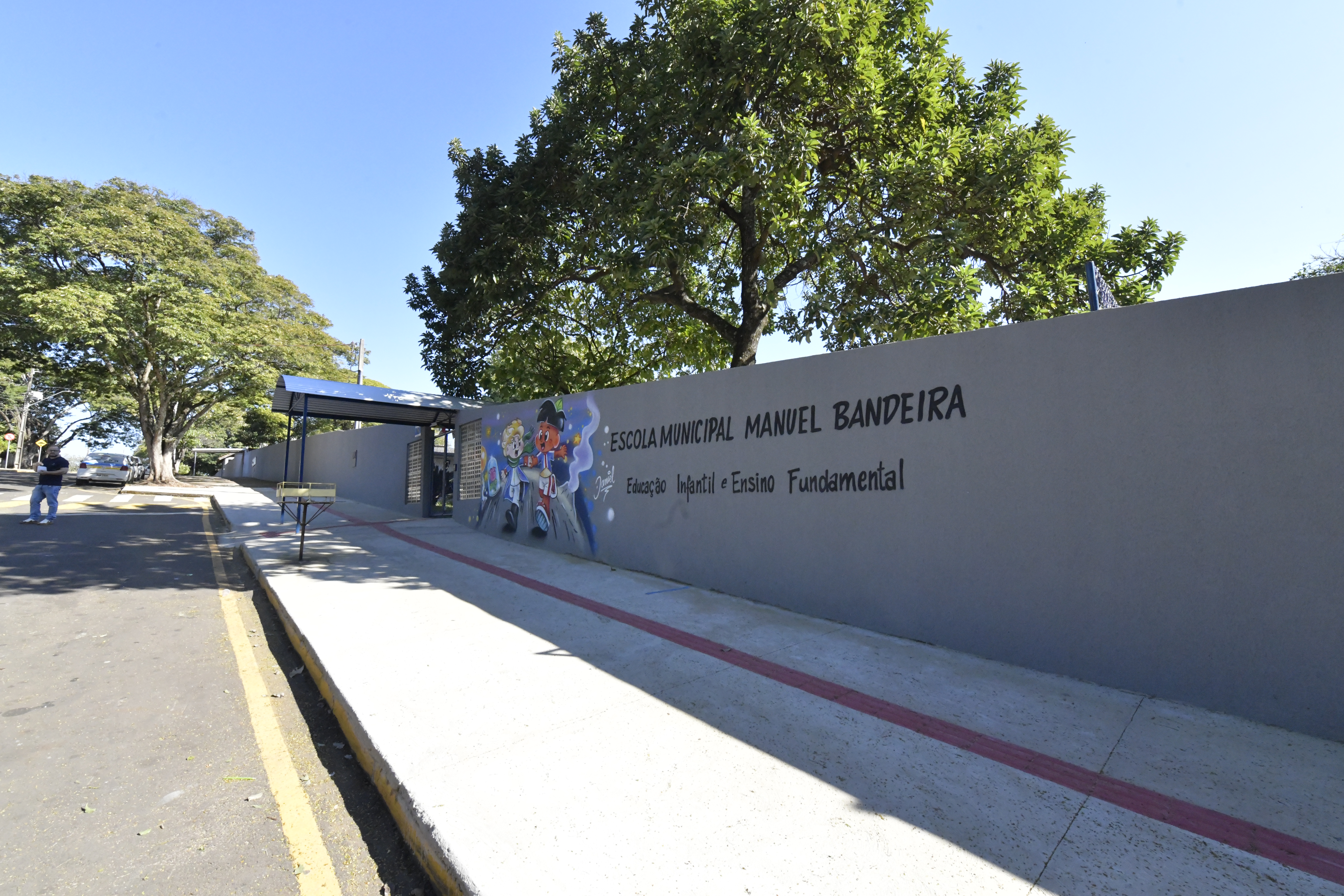 escola Manoel Bandeira