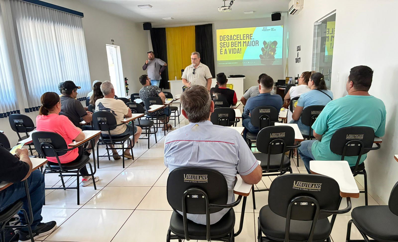 palestra para motoristas flagrados em infrações leves de trânsito