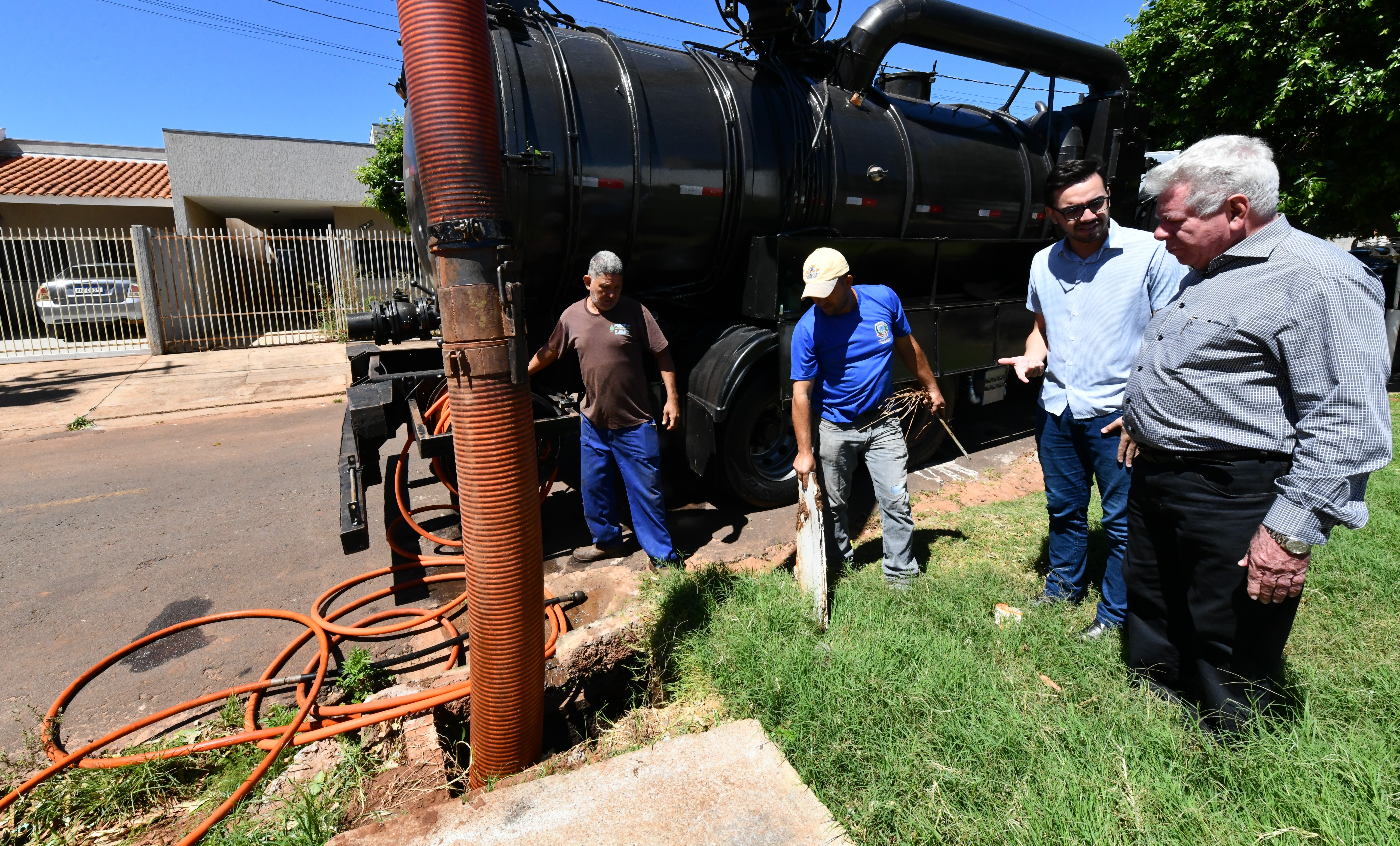 Ver notícia Prefeitura intensifica limpeza de bueiros para prevenir alagamentos