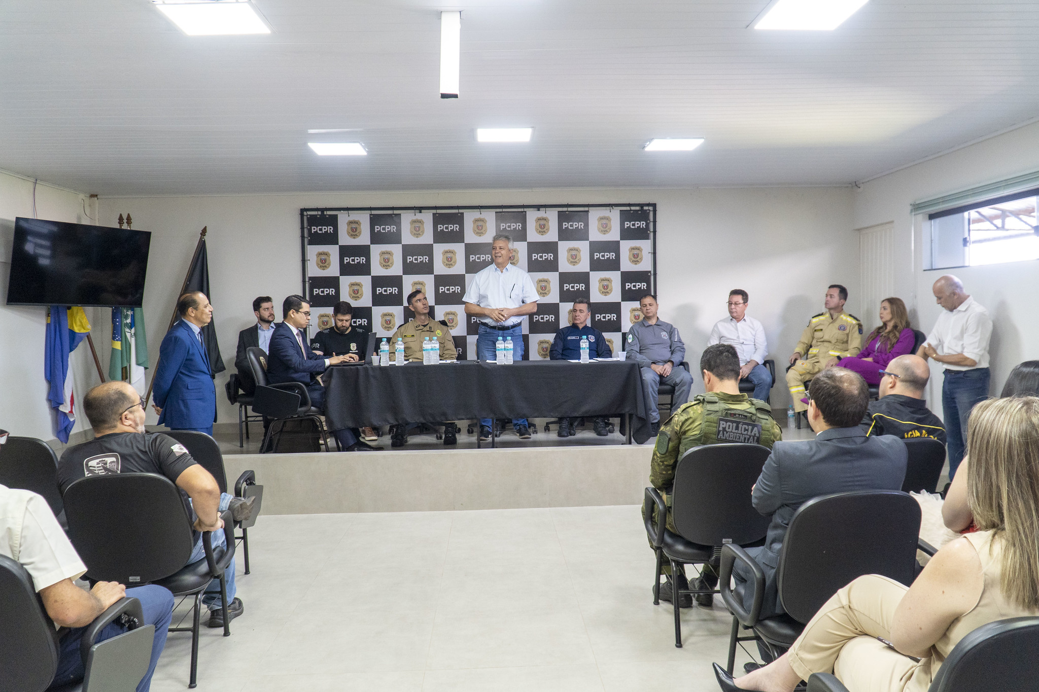 secretário fala na posse da diretoria do conselho de segurança