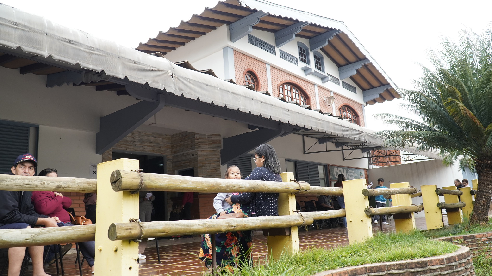 fachada do centro de especialidades médicas