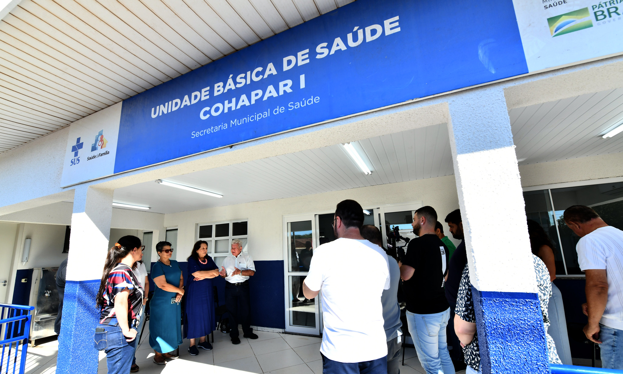 imagem da inauguração da unidade de saúde