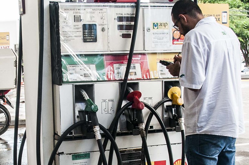 Foto da matéria Preço da gasolina em Umuarama cai mais 8% em menos de 10 dias