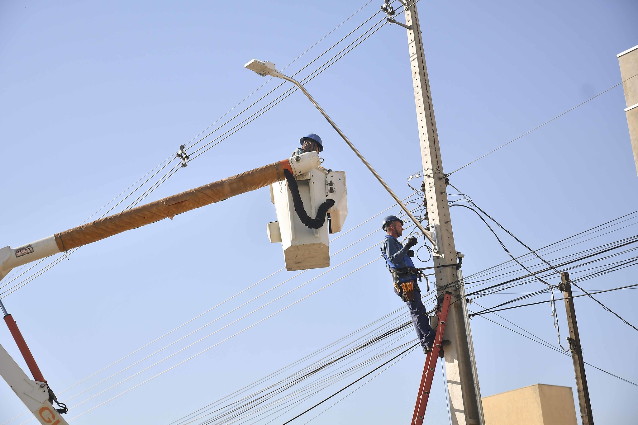 Foto da matéria Iluminação pública em Umuarama já conta com quase 40% de lâmpadas de LED