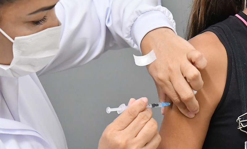 Foto da matéria Semana começa com o anúncio de 22 novos casos de covid