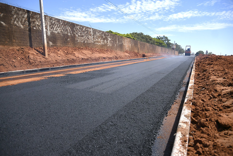Foto da matéria Prefeitura vai adquirir usina de micropavimentação e escavadeira hidráulica