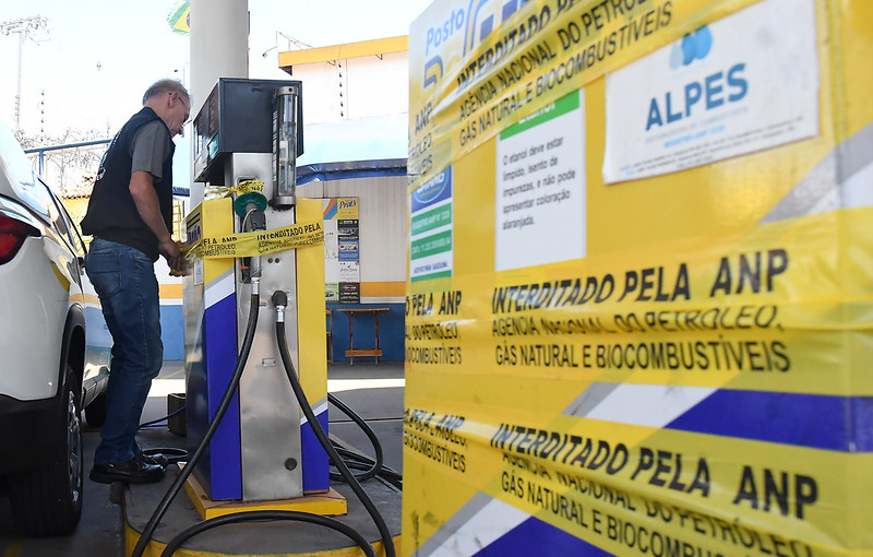 Foto da matéria ANP lacra posto de combustível de Umuarama por suspeita de adulteração