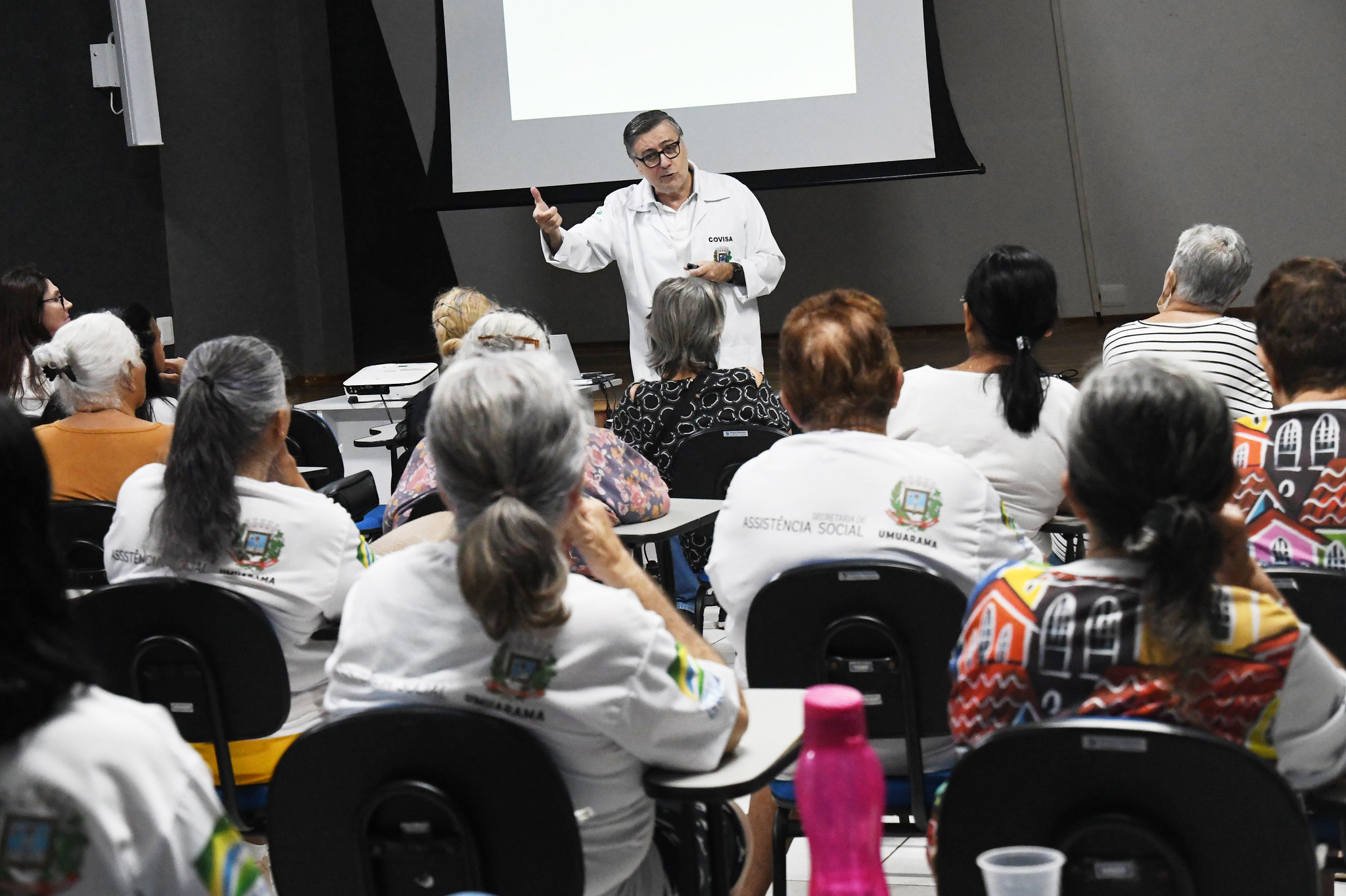 Foto da matéria Idosos são orientados sobre prevenção à transmissão de doenças sexuais