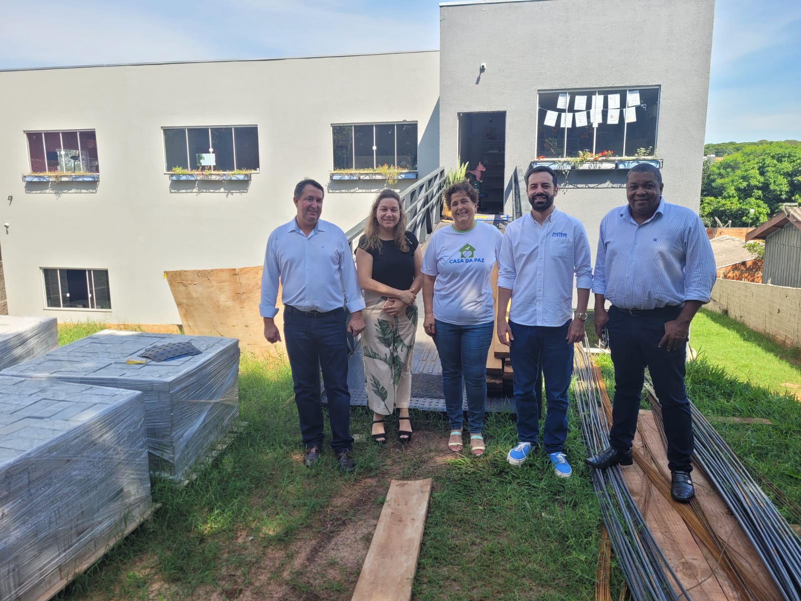 Foto da matéria Pimentel conhece trabalho da Casa da Paz com crianças e adolescentes