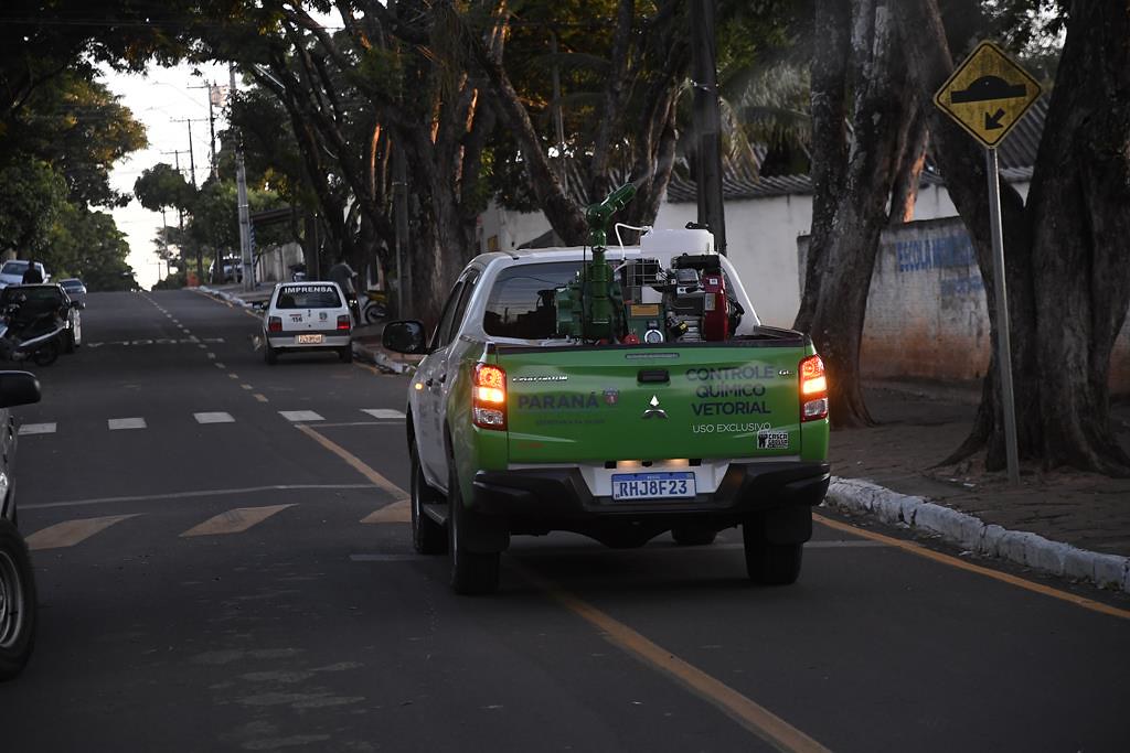 Foto da matéria Município intensifica o combate à dengue com aplicação de fumacê