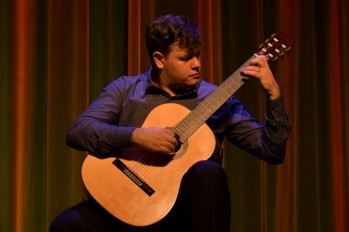 Aniversário de Umuarama terá violão clássico com entrada franca