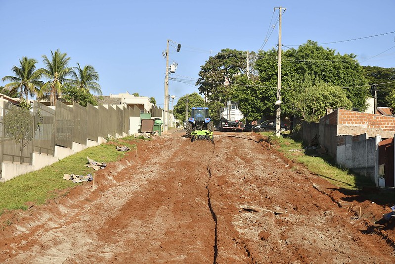 Foto da matéria Prefeitura inicia pavimentação da quadra final da Rua Três Corações