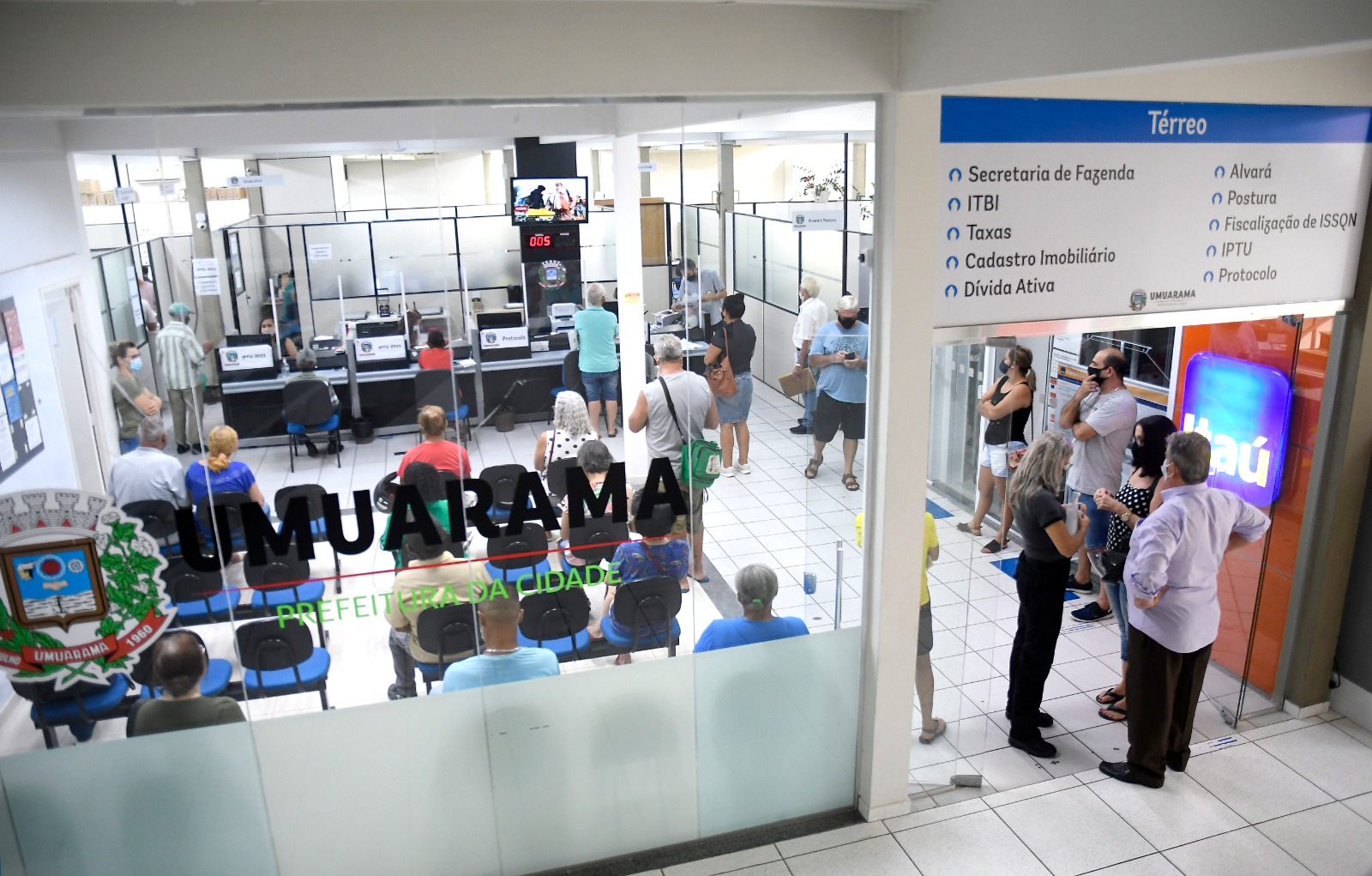 Foto da matéria Prefeitura abre concurso para servidor efetivo com 26 vagas e salários de até R$ 6.524,13